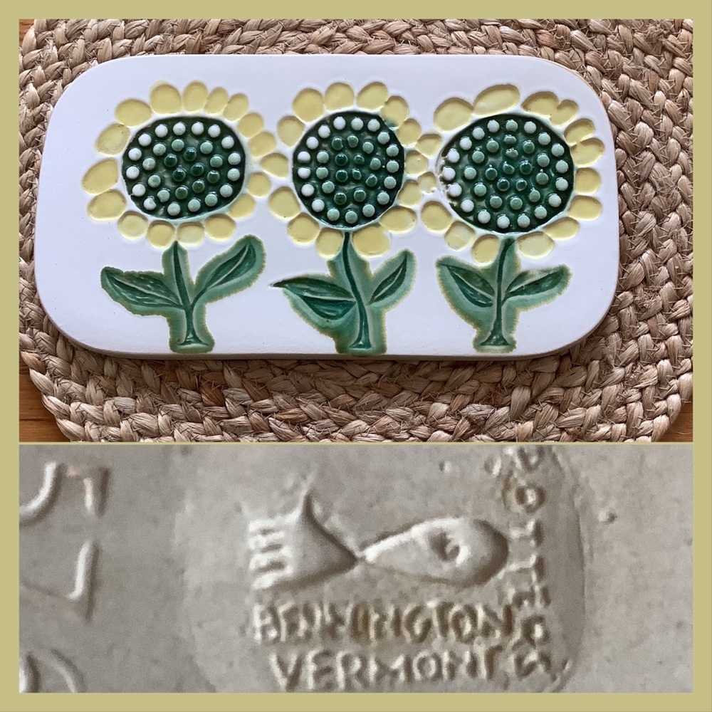 MCM BENNINGTON POTTERS 1576 Plaque Tile or Decorative Trivit Sunflowers Vintage